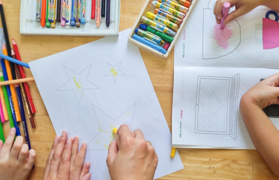 Học phí và chính sách học bổng